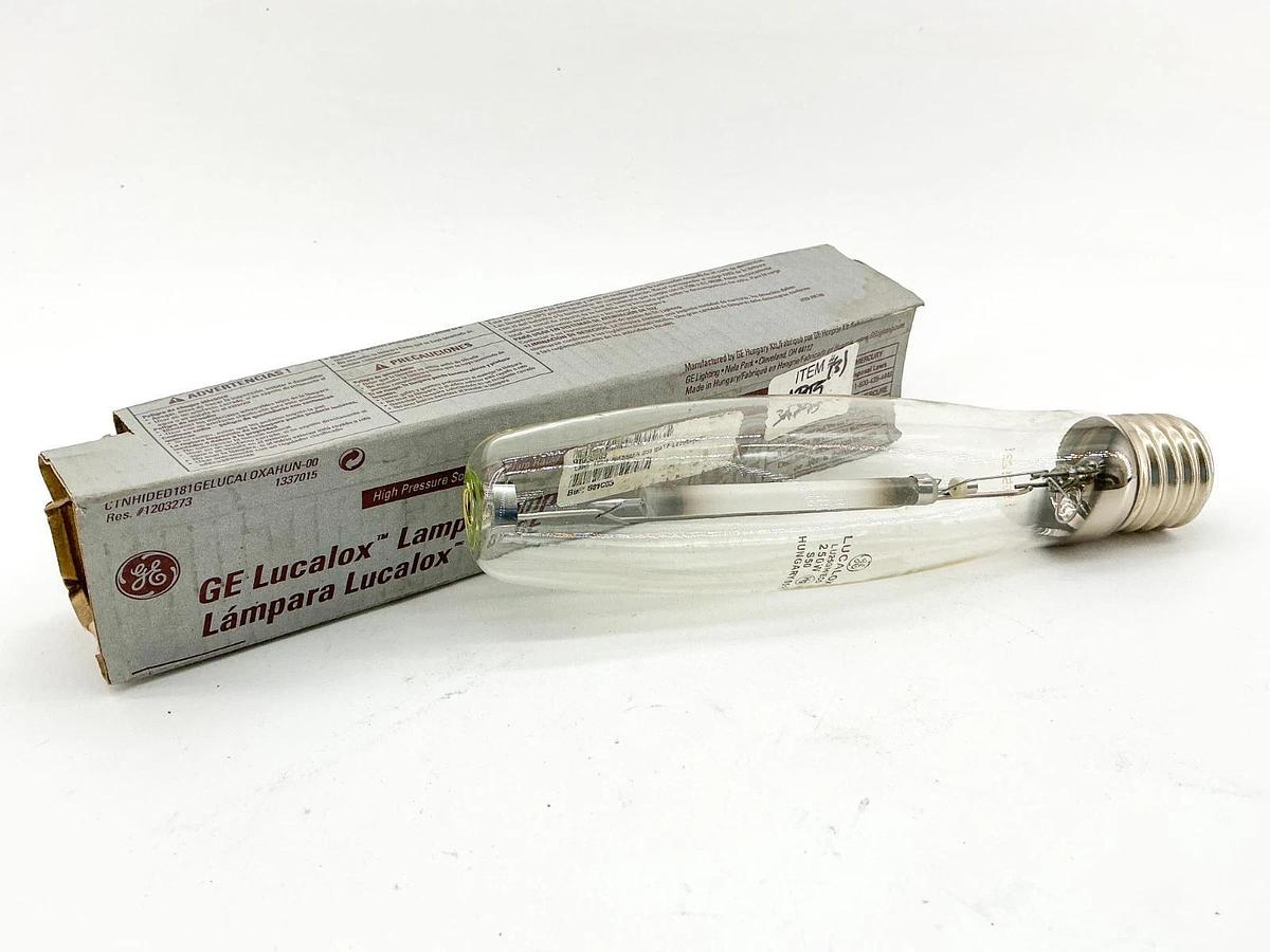 New Lot of 2 General Electric LU250/H/ECO Lucalox lamp 250W