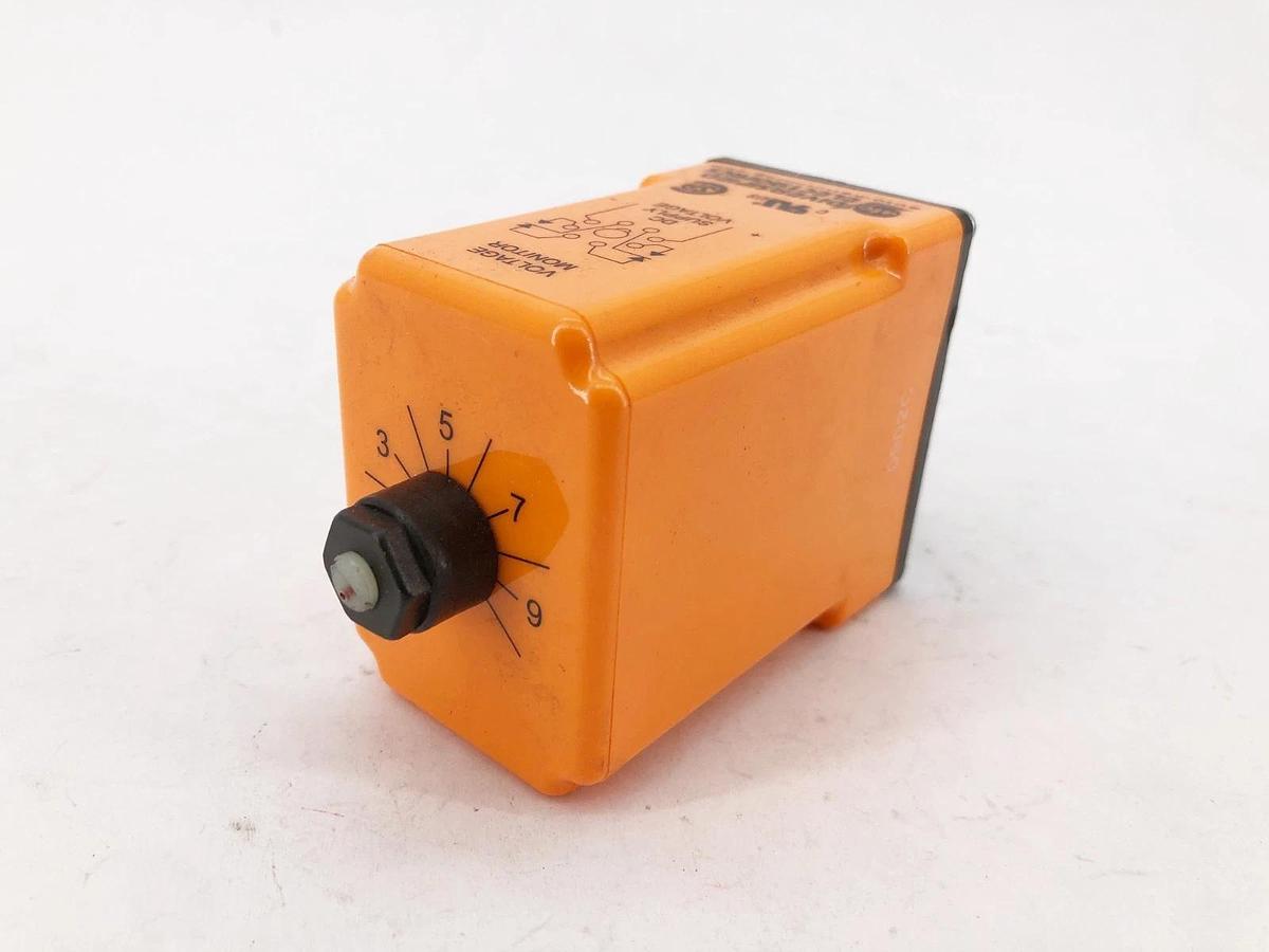 New ATC UOA-110-DLA Voltage Monitor 110VDC Supply 5A @ 240VAC Contacts