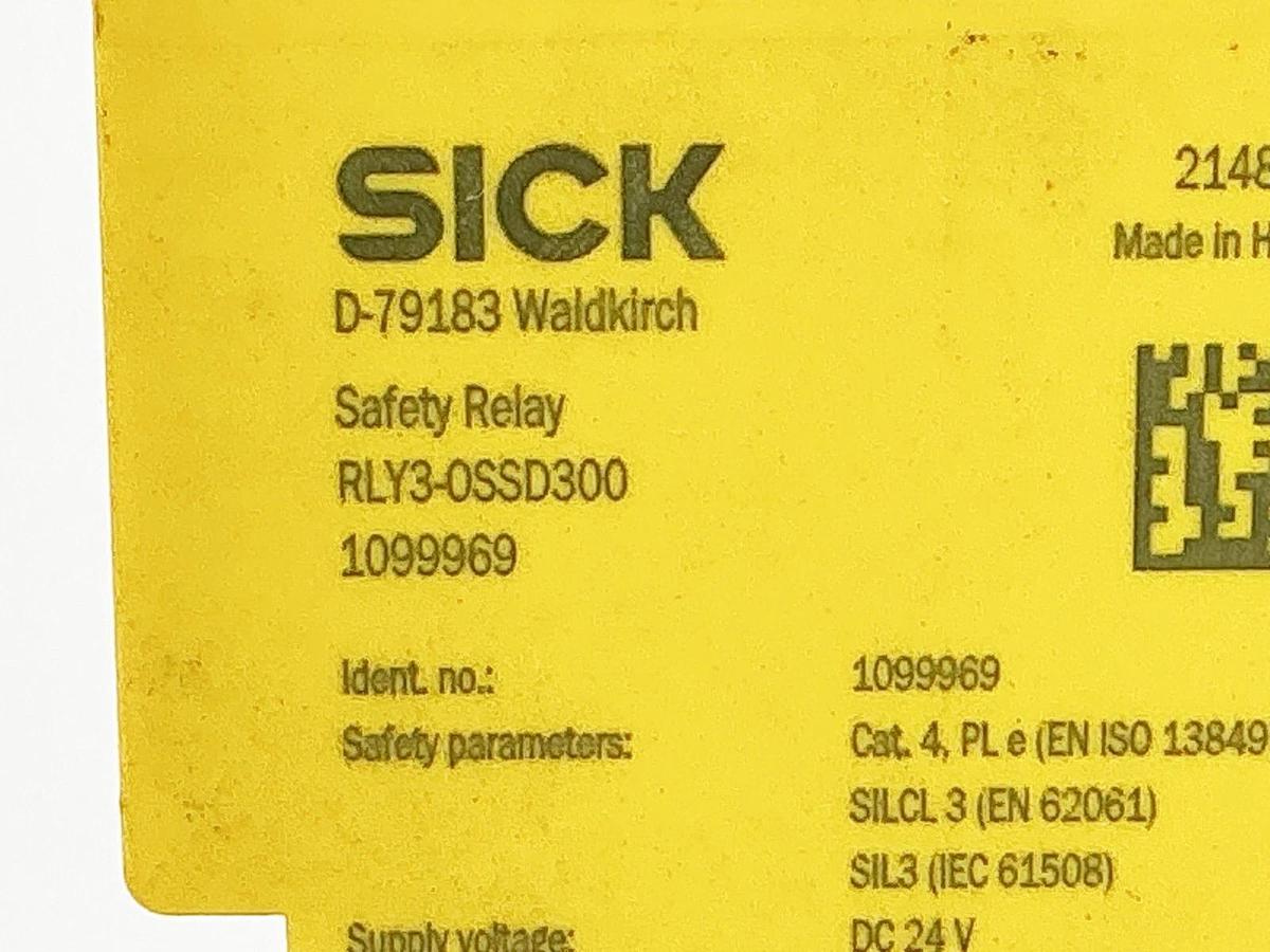 Used Sick RLY3-OSSD300 Safety Relay Module 24V 2.5W 1099969
