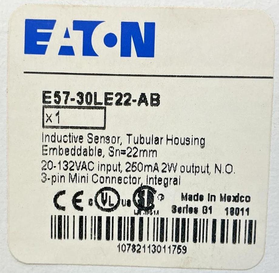 New Eaton E57-30LE22-AB Ser G1 Inductive Proximity Sensor 3P Sn=22mm 20-132VAC