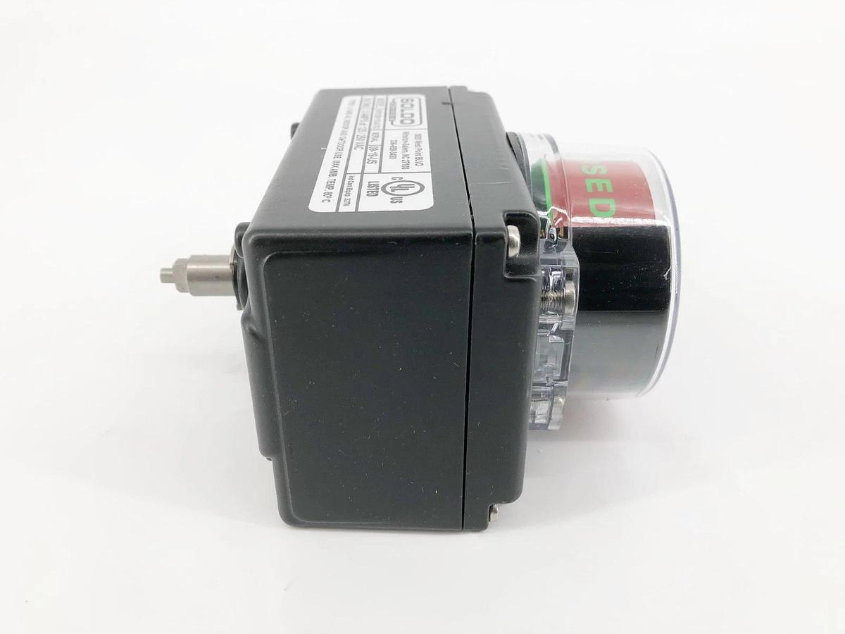 New Soldo Controls SF01200-10UA7A3 Limit Switch 5A at 125/250VAC - No Box