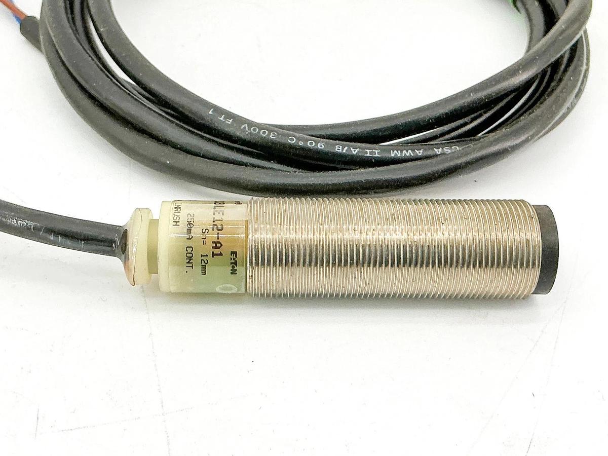New Cutler Hammer E57-18LE12-A1 Inductive Proximity Sensor 250V Ser.E1