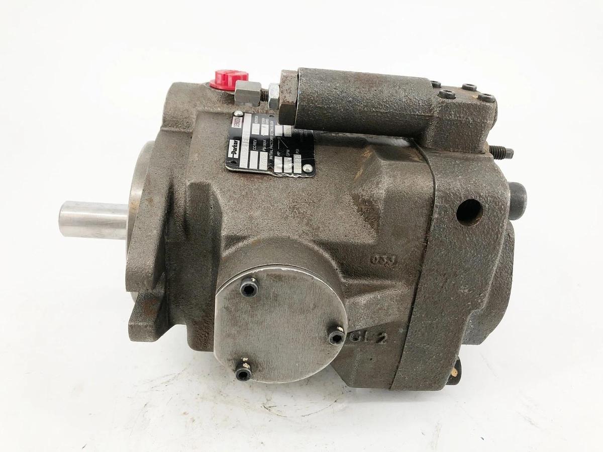 New Parker Denison PV152R1EC00 Hydraulic Piston Pump - No Box