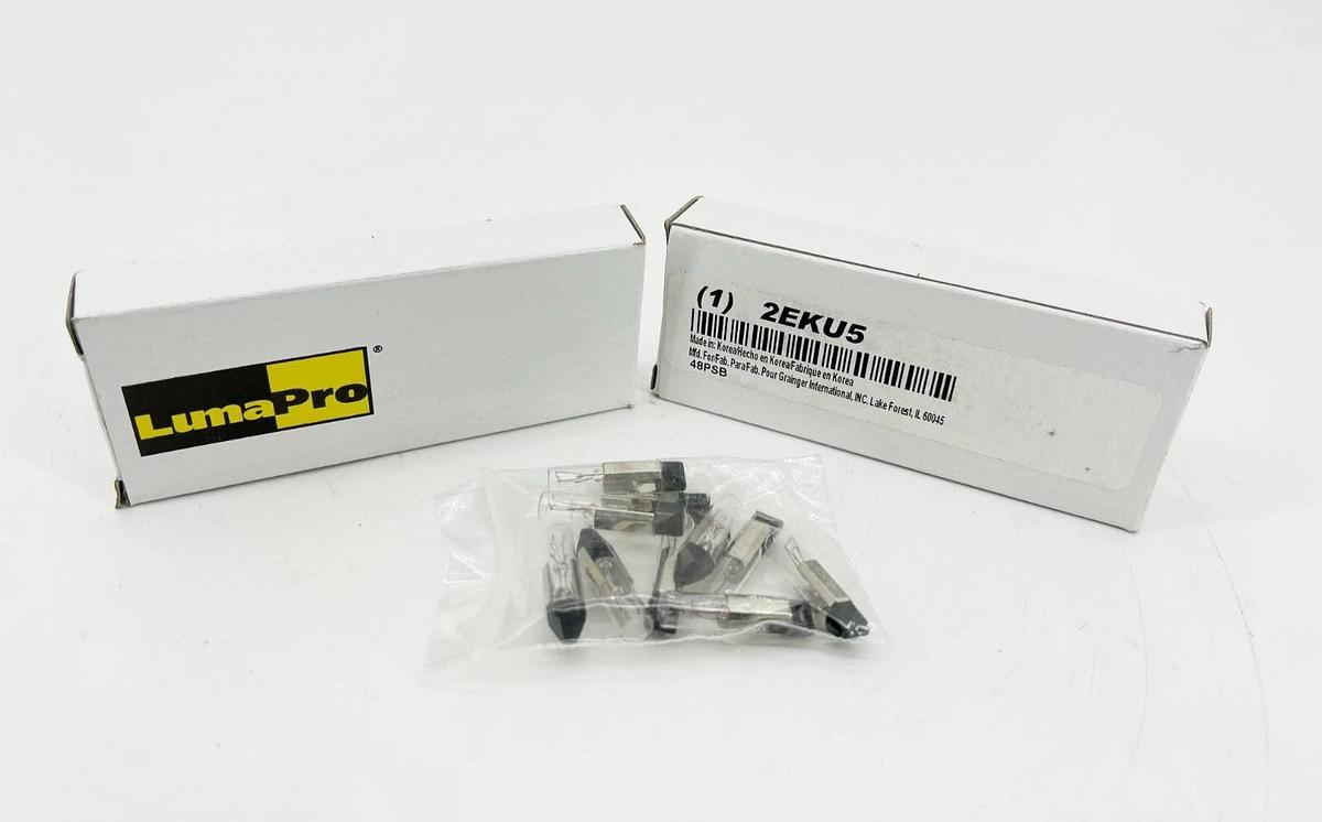 New Lot of 2 LumaPro 2EKU5 Light Bulbs 48PSB 40 Bulbs