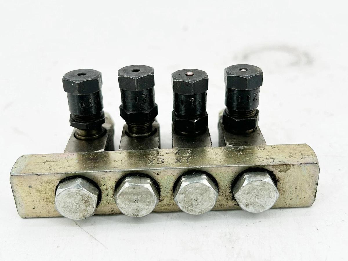 Used Lincoln SL-42 Centro-Matic Oil Injector 4 Unit XS XT