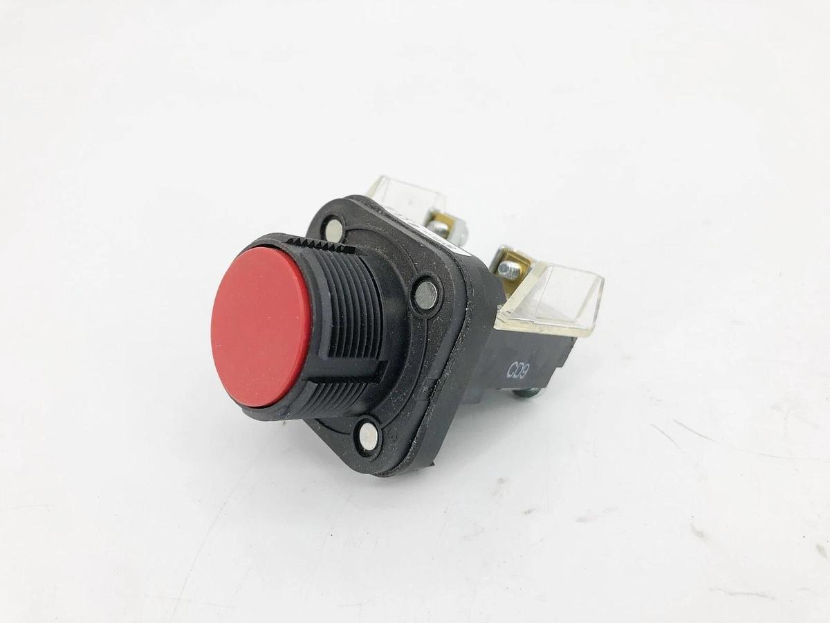 New Allen-Bradley 800H-AR6D1 Ser. F Red Flush Head Momentary Pushbutton 30mm