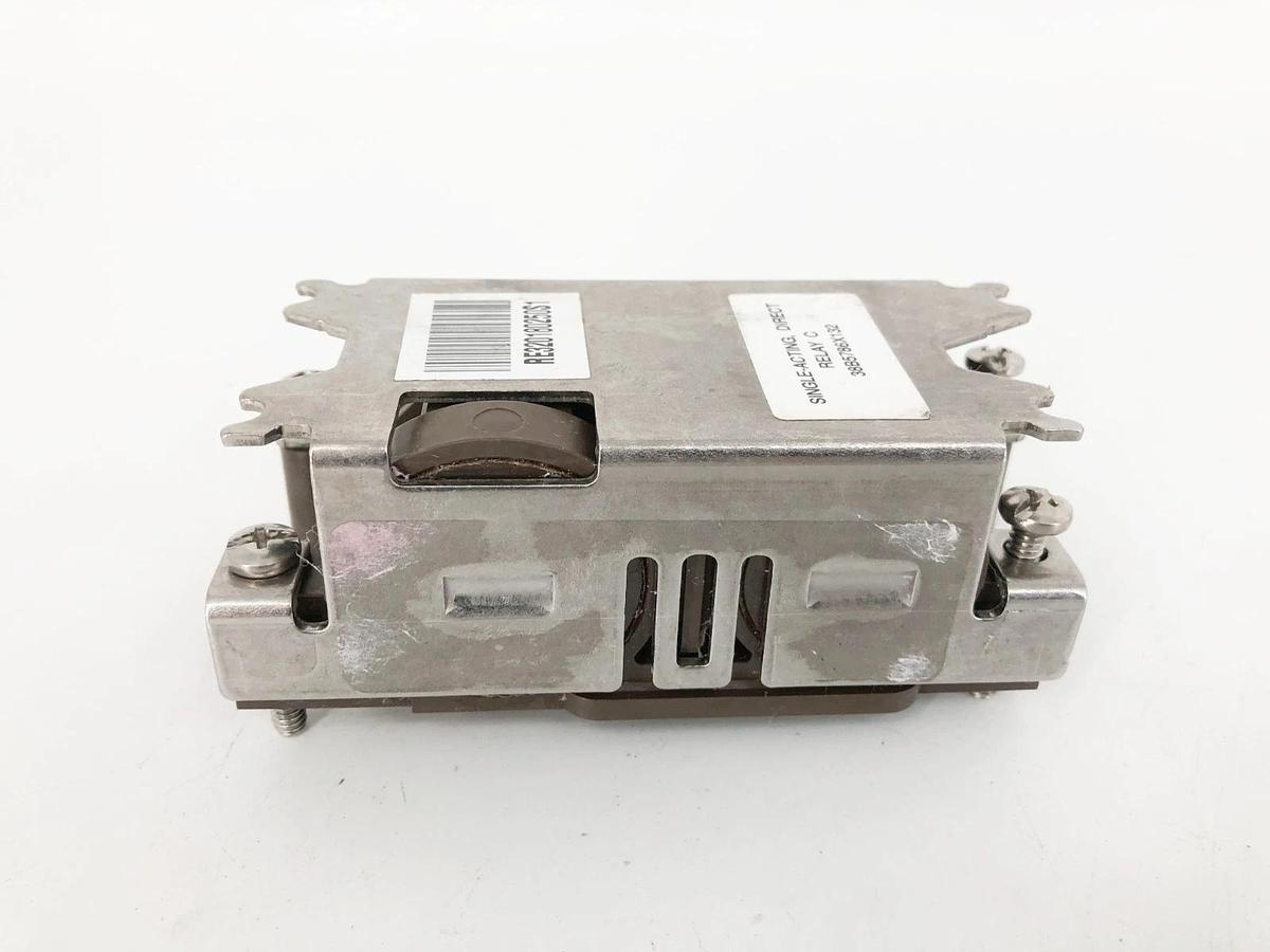 New Emerson Fisher 38B5786X132 Direct Acting Relay C - No Box