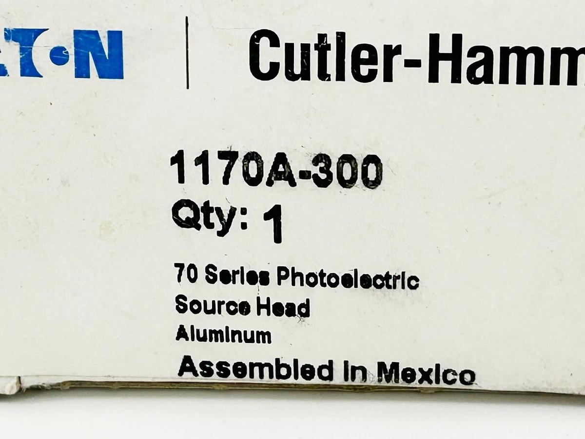 New Cutler Hammer 1170A-300 Photoelectric Sensor 9' Thru-Beam 880N NEMA 1