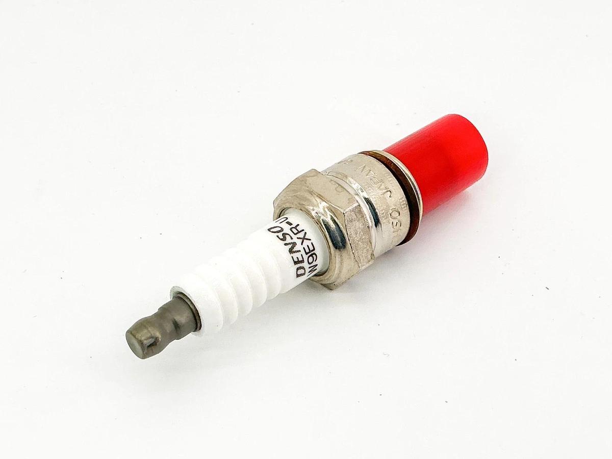 New Lot of 4 Denso 6056 U-Groove Spark Plug W9EXR-U/CU