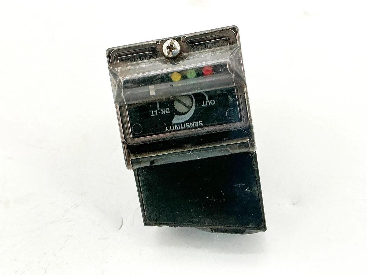 Used Allen Bradley 42GRC-9203-QD1 Photoswitch Sensor 264VAC 4VA Ser.B