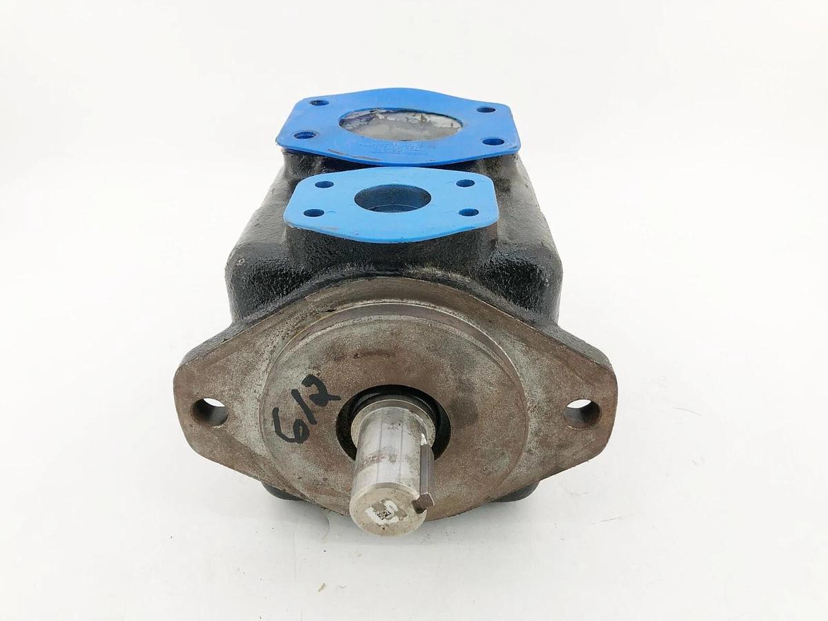 New Vickers 45V50A-1C22R Hydraulic Vane Pump 1- 5/16" Shaft 02-137144-3