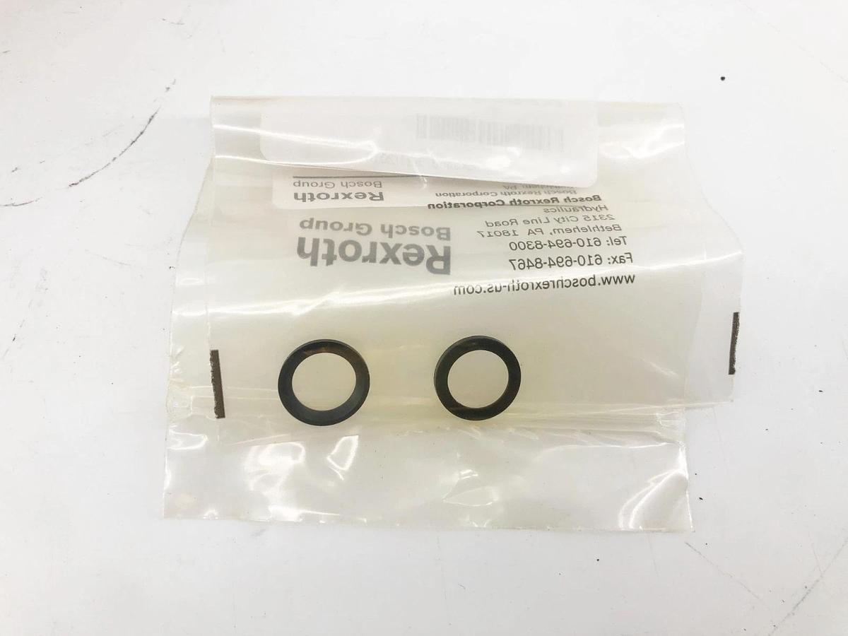Box of 2 New Bosch Rexroth R978017187 ADPT G 1/4 X 1/4 NPT W/ BNH SEAL RG 22-09
