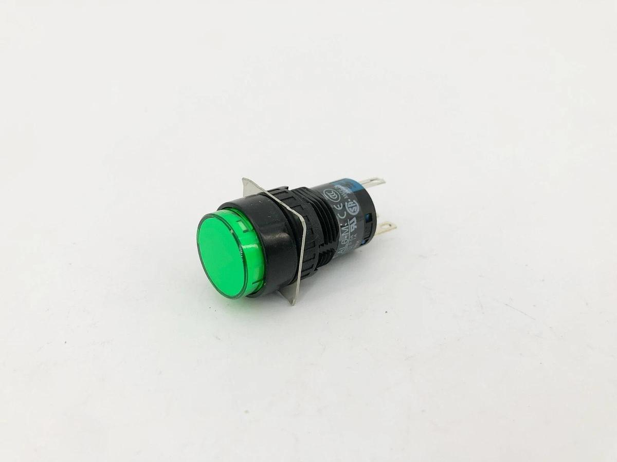 Lot of 4 New IDEC AL6M-M100 Green Illuminated Pushbuttons SPDT 16mm Round