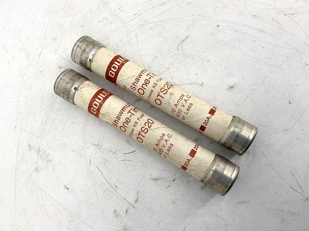 Lot of 2 New Gould Shawmut OTS20 One-Time Class K5 Fuse 20A 600V