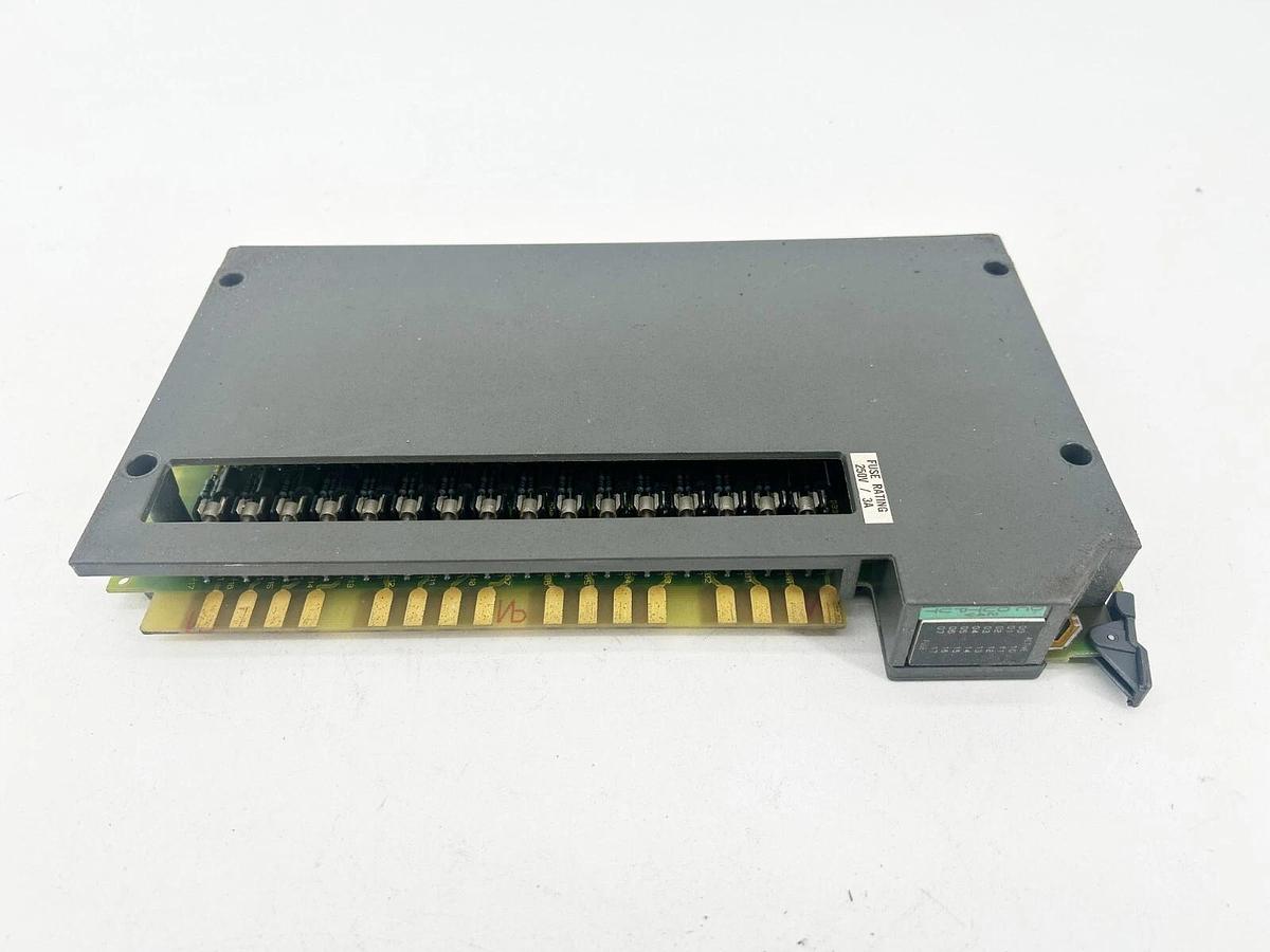 Used Allen Bradley 1771-OQ16/B Digital Output Module PLC 5 Isolated 16 Point 10-32VDC