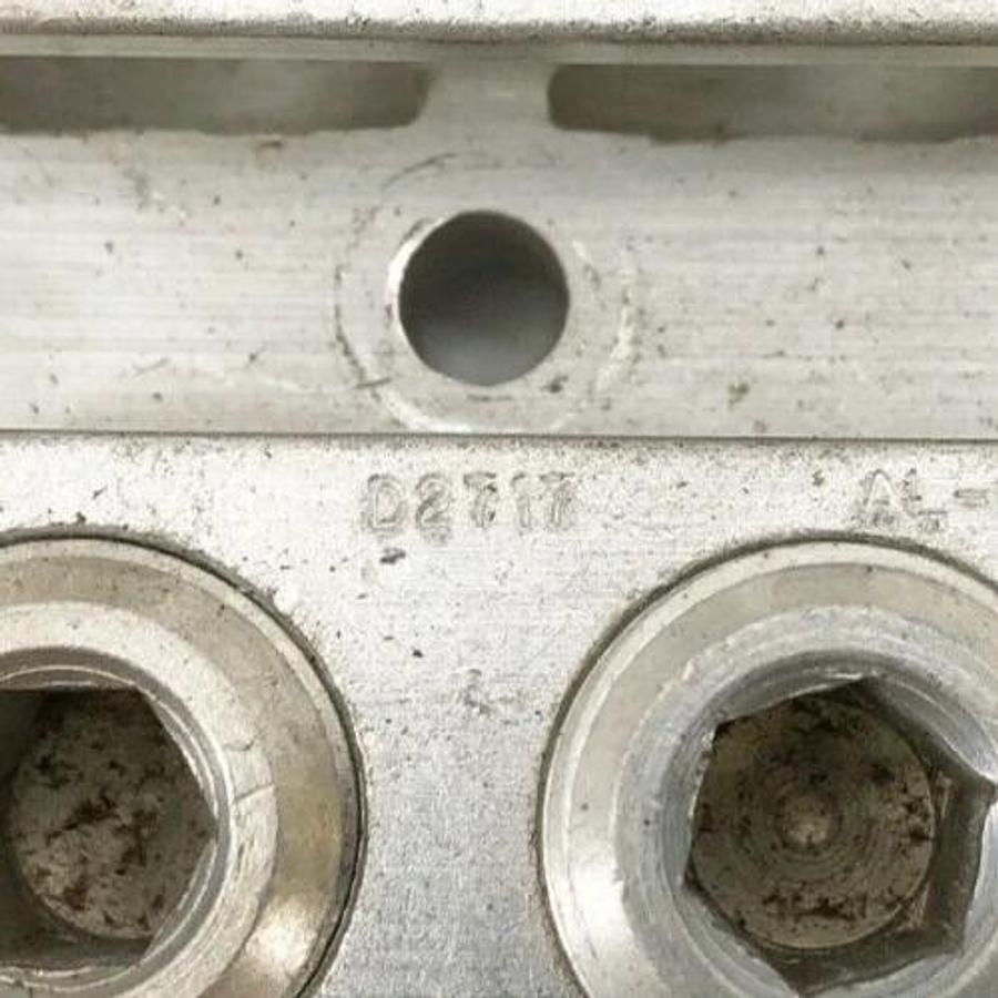 New Ilsco D2717 Mechanical Lug 500MCM-4 AL9CU