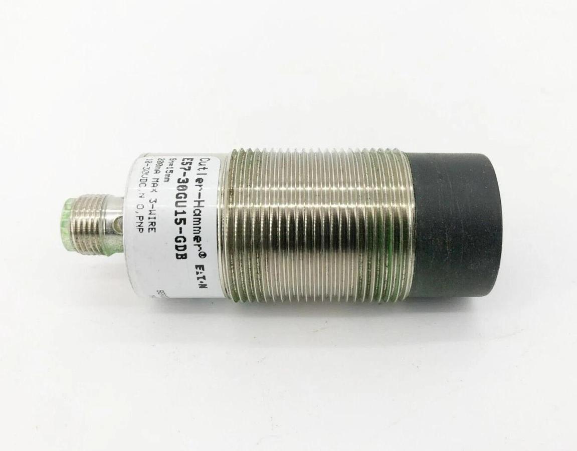 Used Eaton E57-30GU15-GDB Proximity Sensor 15mm Range 10-30VDC 4 Pin