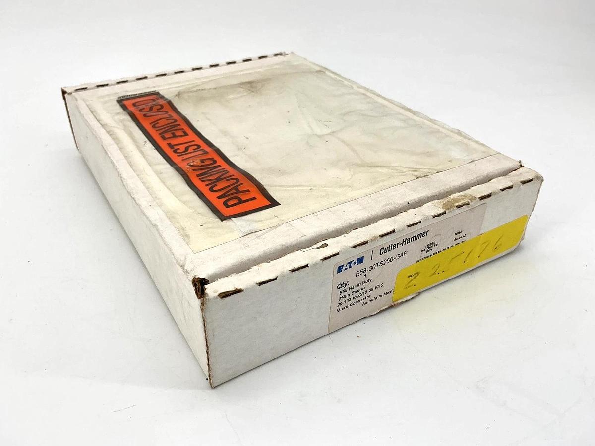 New Eaton E58-30TS250-GAP Ser A2 Photoelectric Sensor 4-Pin Range-250m 20-132VAC