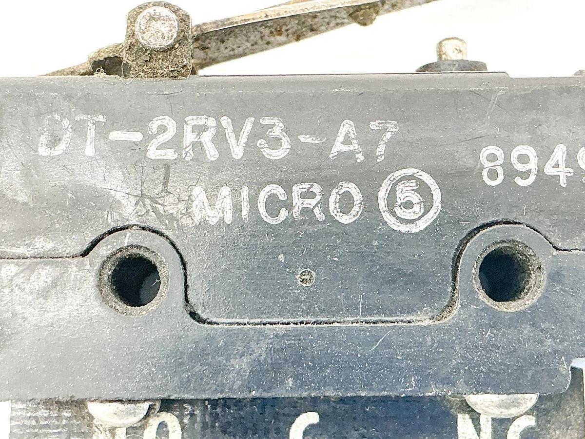 Used Lot of 3 Honeywell DT-2RV3-A7 Micro Limit Switch 10A 250V