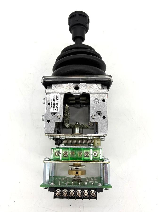 New J.R. Merritt Controls VNSOA-14032 Single Axis Joystick Spring Return Center