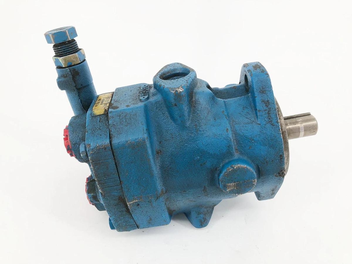 New Eaton PVB5-RSY-40-C-12 Positive Displacement Pump 02-341422 - No Box