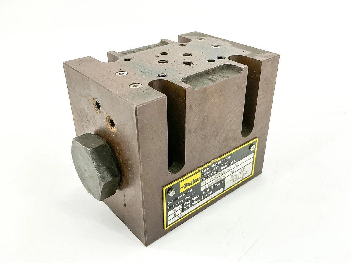 Used Parker D31VW30B4NYC-70 Valve Base Only 5000PSI