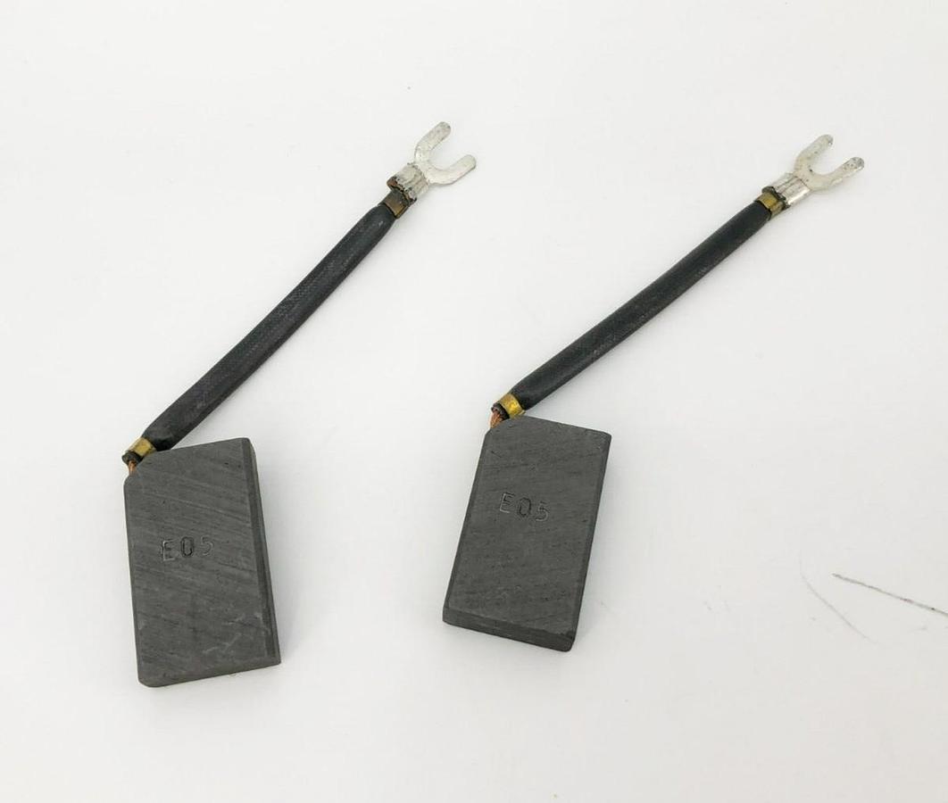 Lot of 2 New E05 Carbon Brushes