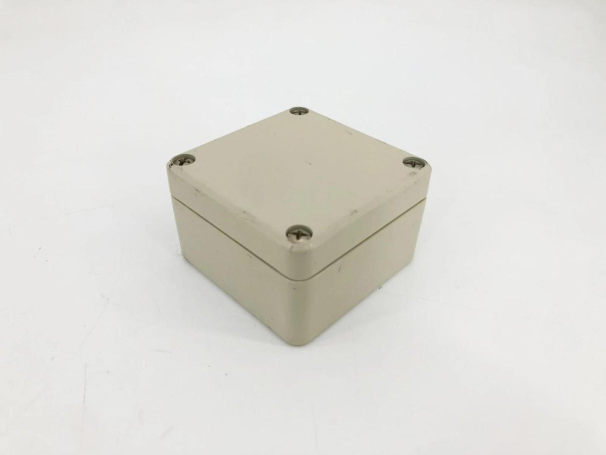 New Hammond R100-062-000 Aluminum Enclosure 2.6 x 2.6 x 1.6"