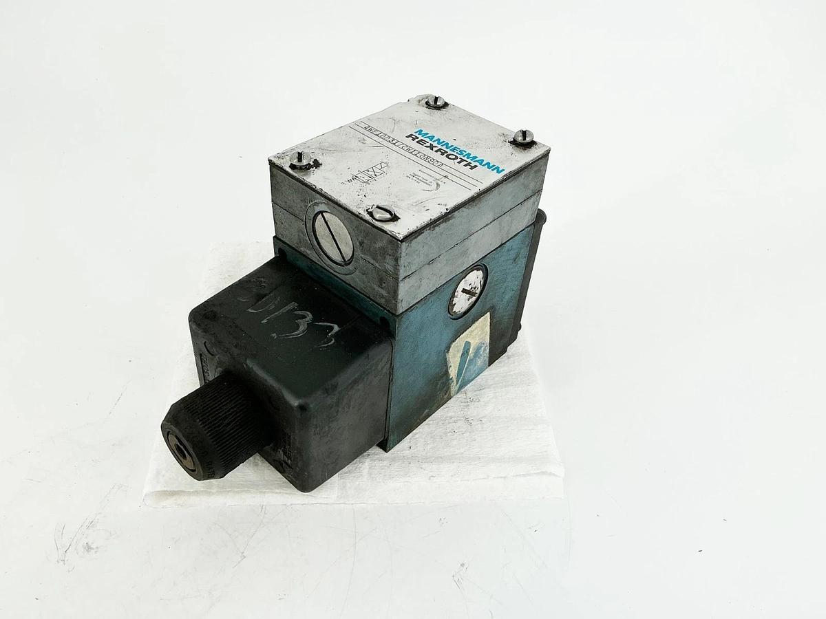 Used Rexroth 4WE10D31/CW110N9DA Hydraulic Valve 90VA/550VA