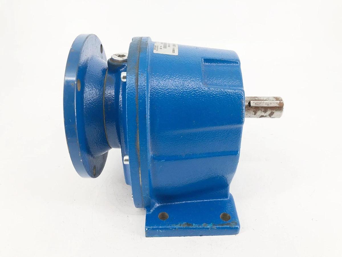 New Varmec RCV 252 P I=16,42 NEMA 56C In-Line Gear Reducer 16.42:1- No Box
