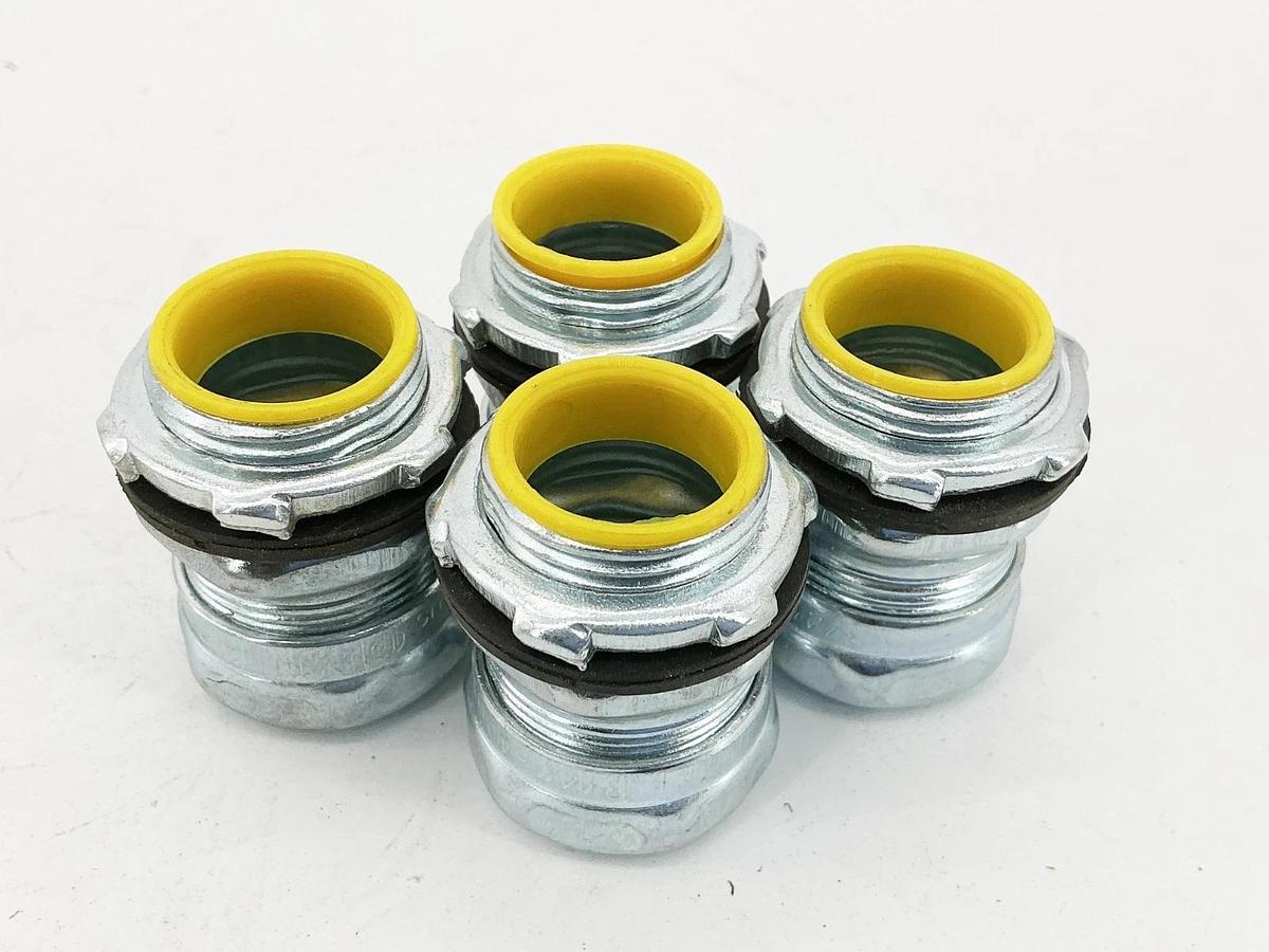 New Lot of 4 BPT Fittings 251-SRTI Raintight EMT Connector 3/4" - No Box