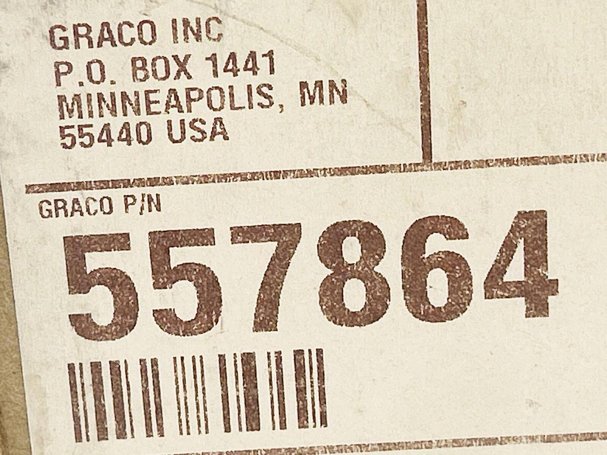 New Graco 557864 Pressure Gauge 3000PSI 1/4NPT C/B Dry