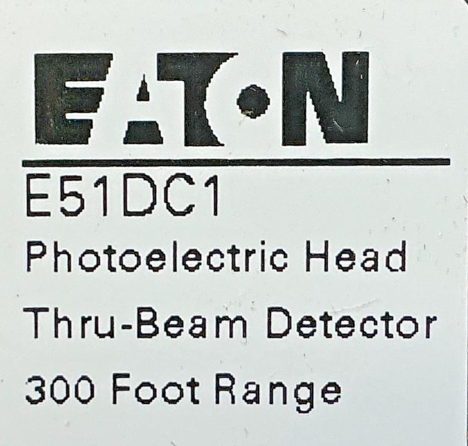 New Eaton E51DC1 Ser B4 Photoelectric Head Thru-Beam Detector 300ft Range