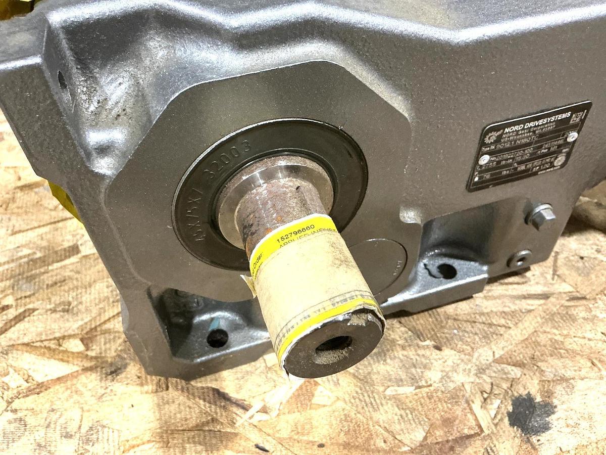 New Nord SK9012.1-N180TC Gear Reducer 15.30:1 Ratio 2755lb-in max - No Box
