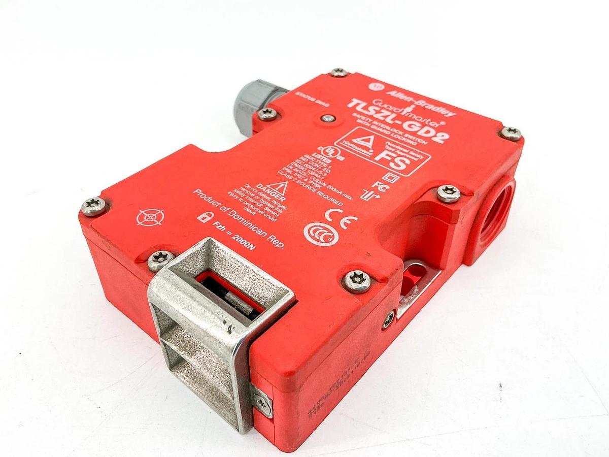 Used Allen Bradley 440G-T27121 Guardmaster Lock Switch 24V Ser.E TLSZL-GD2
