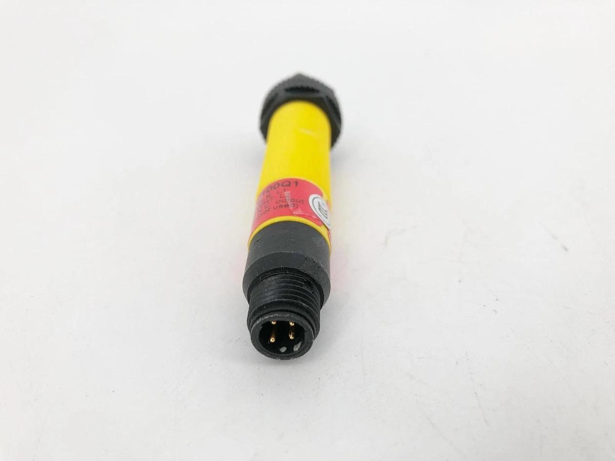 New Banner Engineering S18RW3FF100Q1 Photoelectric Sensor 20-250VAC - No Box