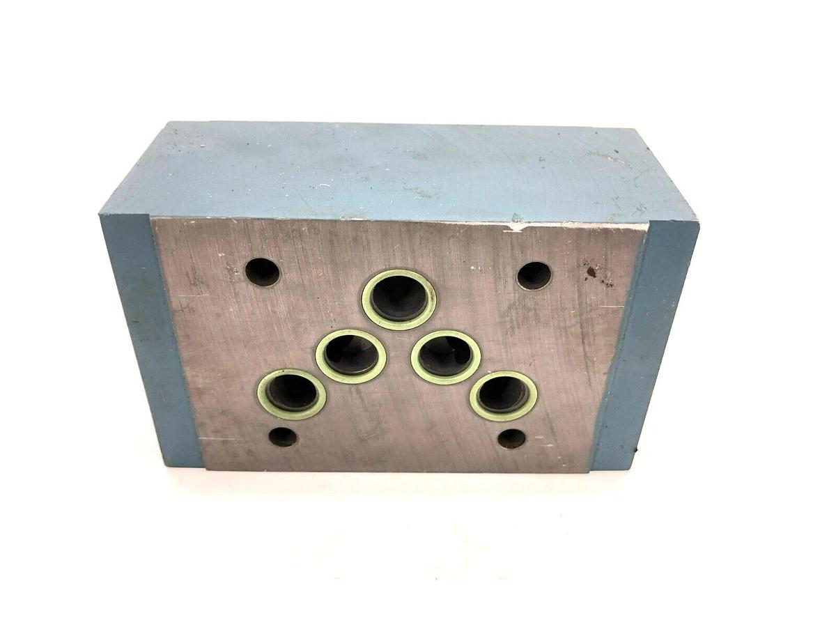 New Bosch 0-811-020-027 Block Valve Cover Plate, 4500psi, 0811020027