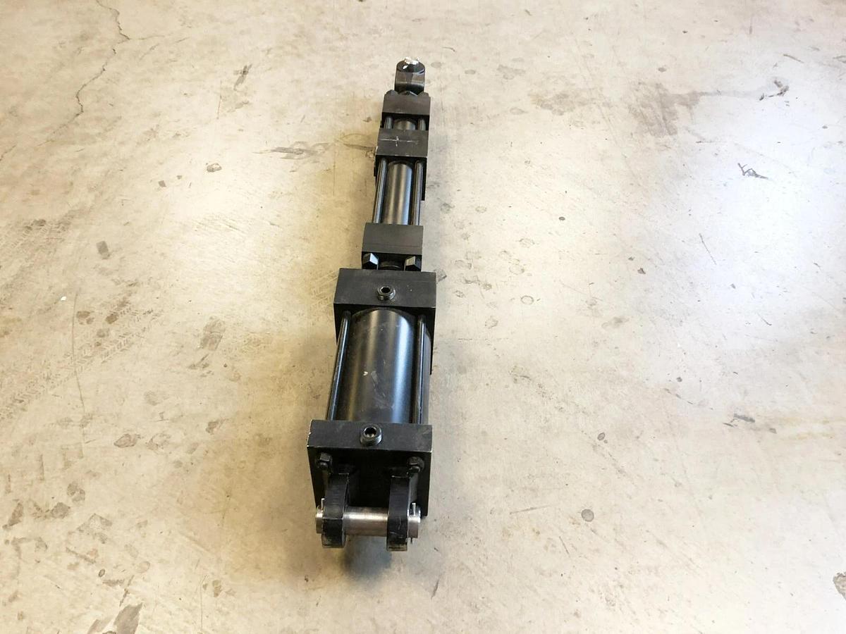 New Purakal 109/3 Hydraulic Cylinder Dwg. 14070070 Bore: 4/4 Stroke: 5/5