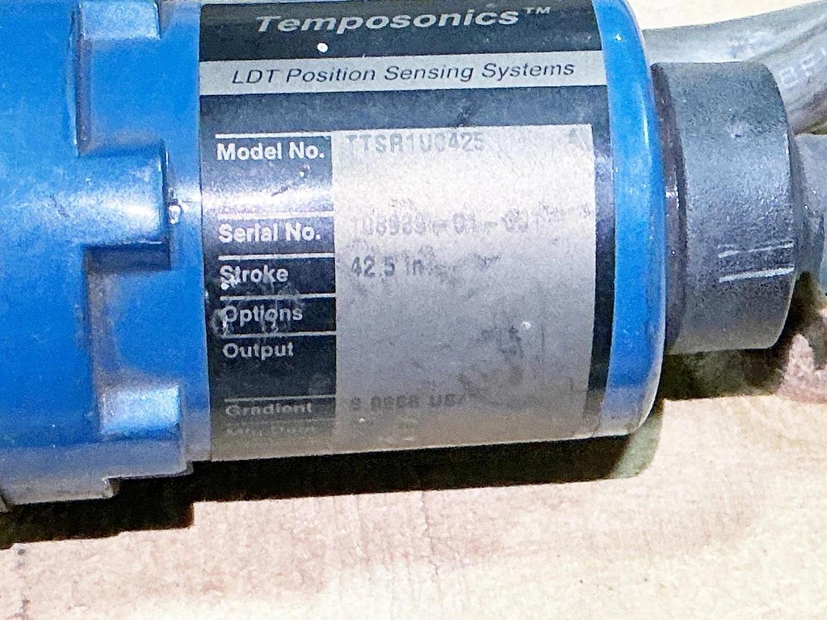 Used Temposonics TTSR1U0425 Probe Sensor 42.5” Stroke Gradient 8.9988