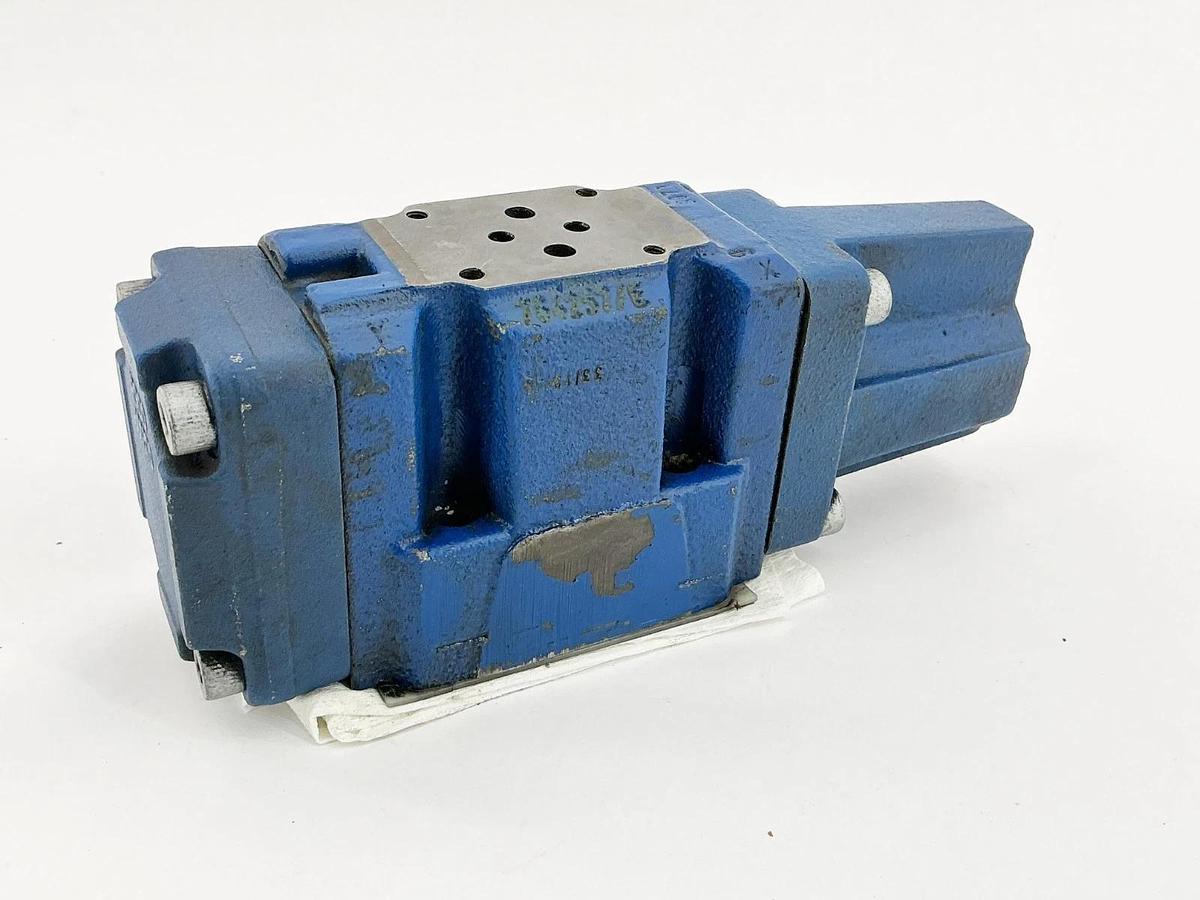 New Rexroth 4WRZ 10E25.72/6EG24N9ETK4/V.674 Directional Base Valve R901334221