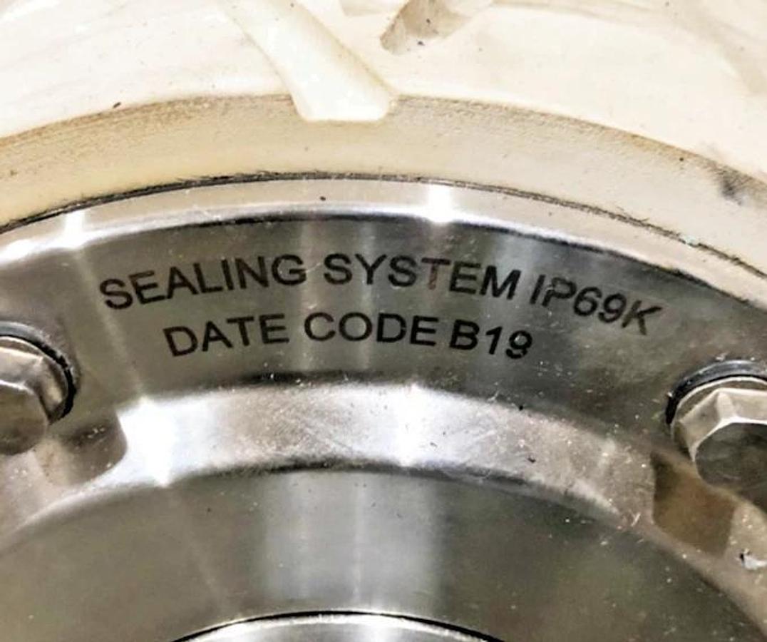 New Van Der Graaf TM127B25-410 Drum Motor 1HP 480VAC 3PH 237ft/min - No Box