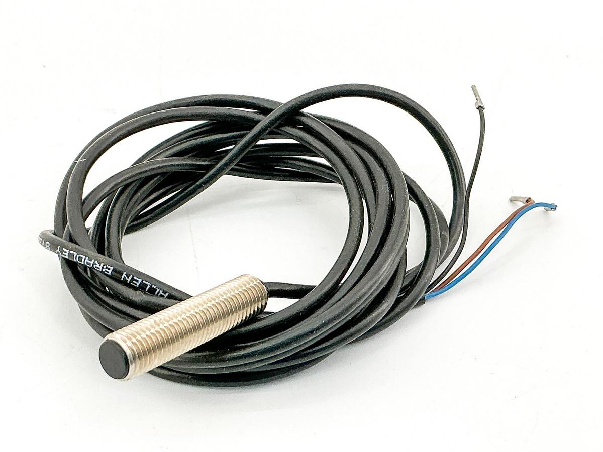 New Allen Bradley 872C-D2CP8-E2 Inductive Proximity Sensor 30VDC - No Hardware