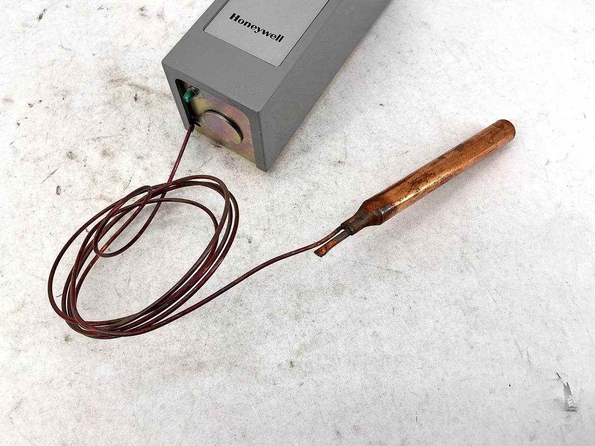 New Honeywell T675A-1540 Remote Bulb Temp Controller 3.6 to 12F 120/240V