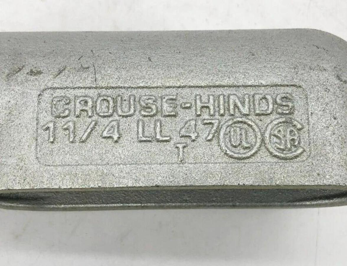 Lot of 2 New Crouse-Hinds LL47 1-1/4" Conduit Outlet Bodies Form 7