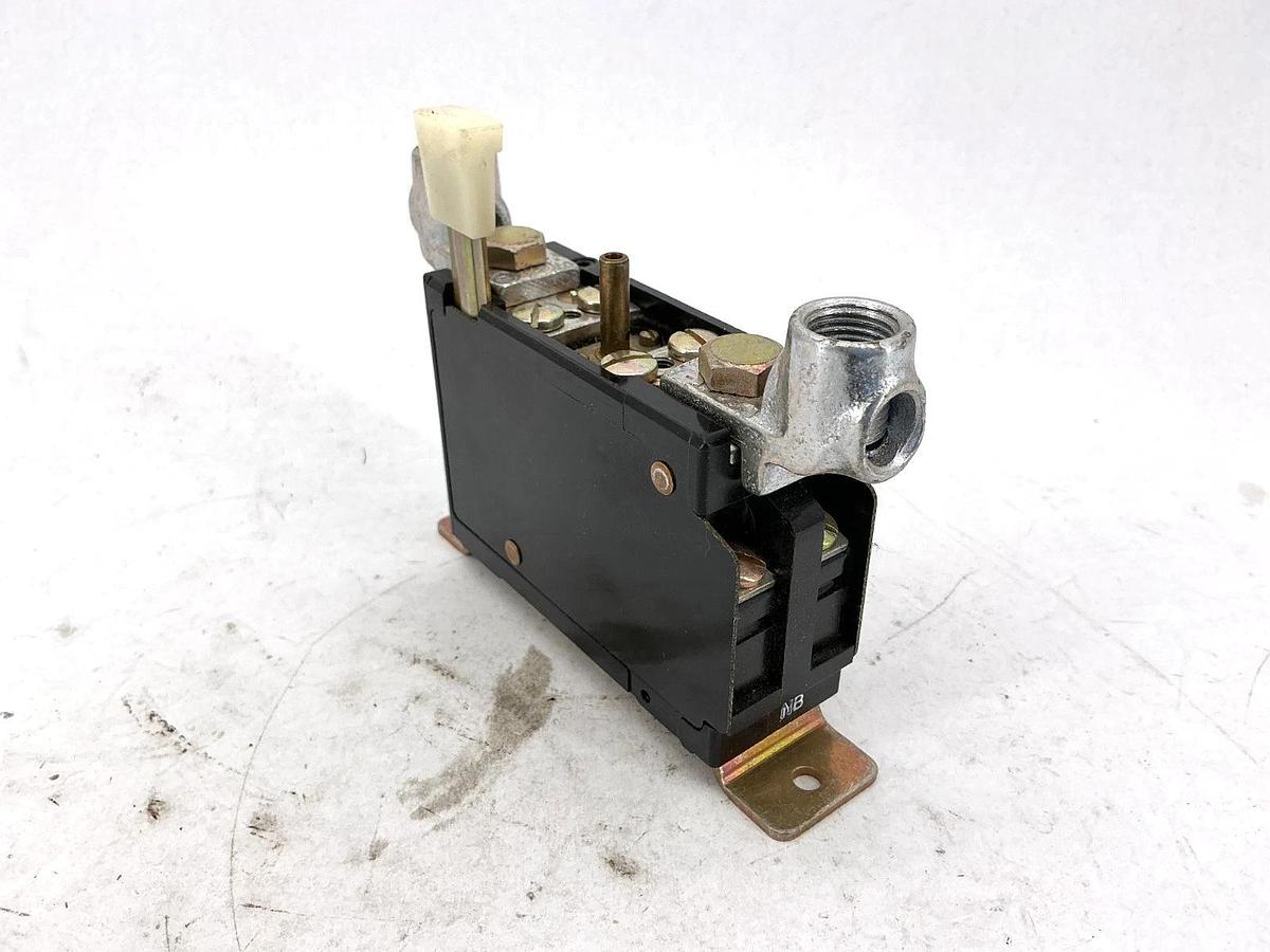 New Allen Bradley 815-DOV4 Ser K Overload Relay Panel Size 3 Form 1RP 600V