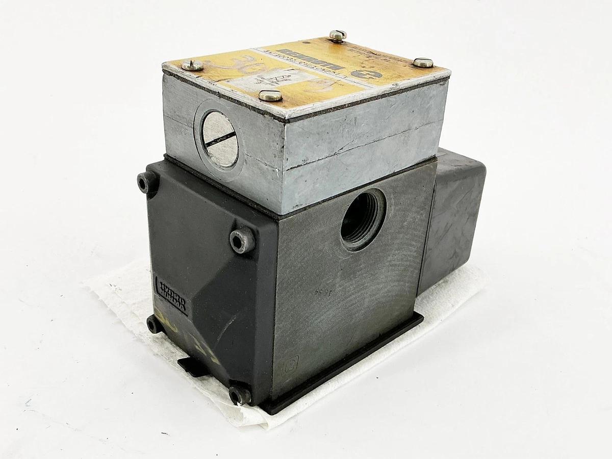Used Rexroth 4WE10C31/CW110N9DA/V Directional Control Valve 110/120V
