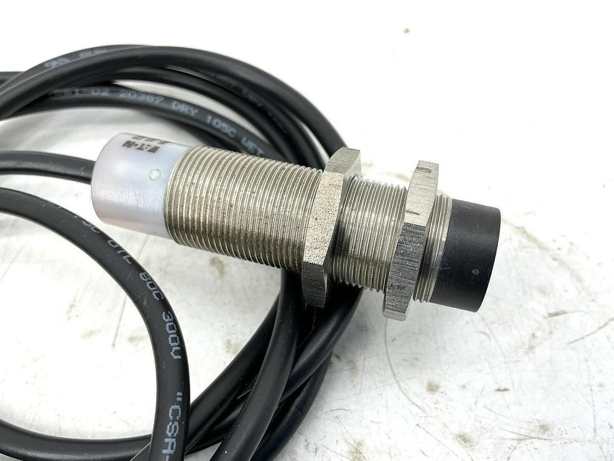 New Eaton E57P-18UPN8-C2 Ser M1 Inductive Prox Sensor Sn=8mm 10-48VDC - No Box