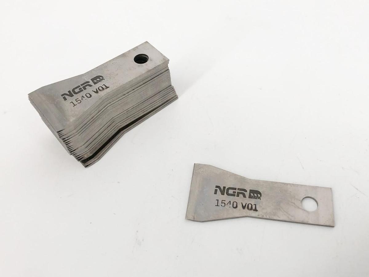 Lot of 25 New NGR 1540 V01 Pelletizer Blades - No Box