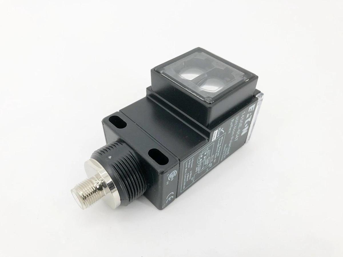 New Eaton 1450E-6547 Non-Polarized Reflex Photoelectric Sensor 30FT. 10-40VDC