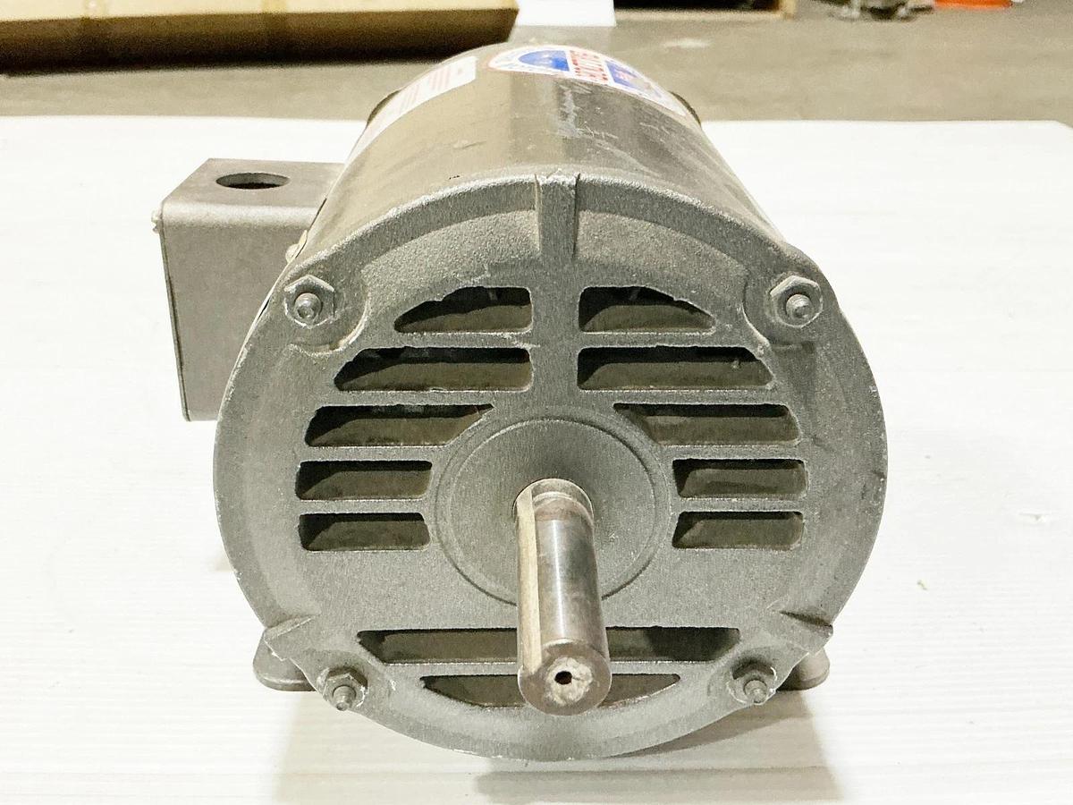 New Baldor M3104-5 Electric Motor 1/3HP 575V 1725RM .64A 3PH 34F06-901 -No Box